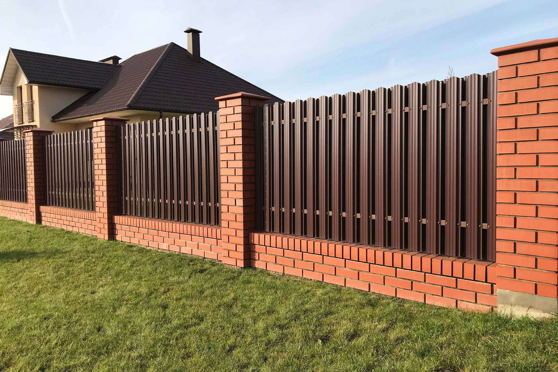 Fence Contractors in Dubai